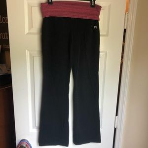 Victoria’s Secret PINK Yoga flared legging